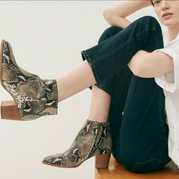 the rosie ankle boot in leather